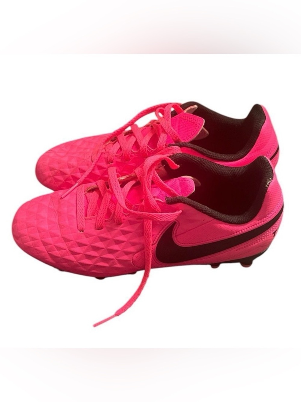 Nike Unisex Kids Junior Legend 8 Club Soccer Shoe Cleats